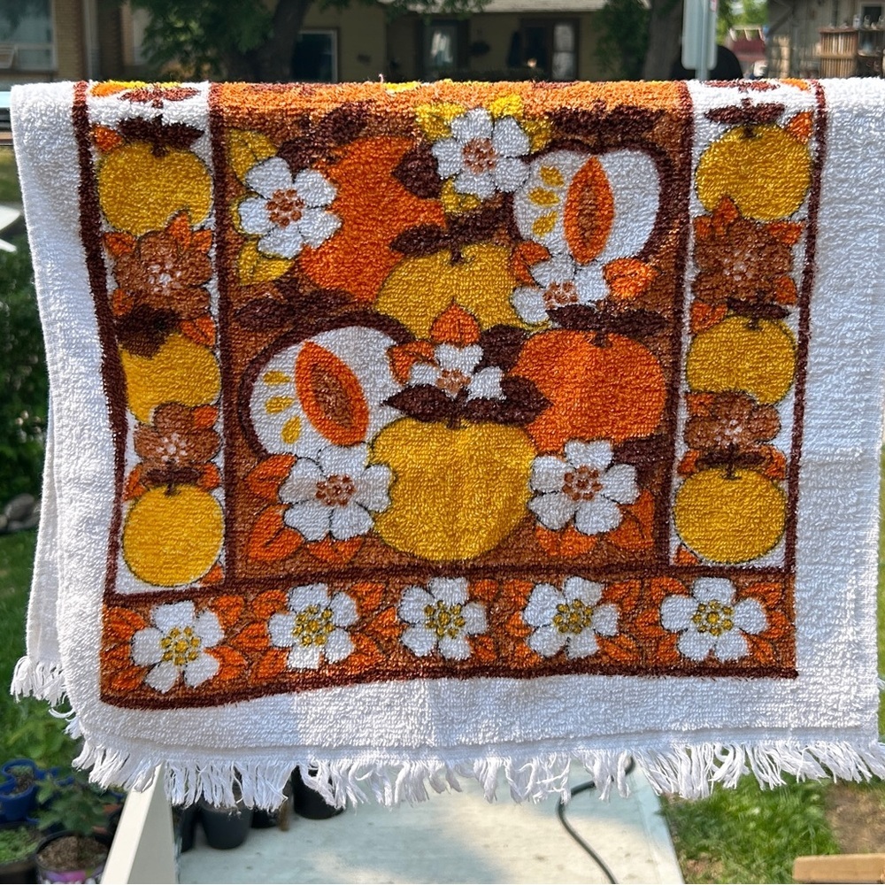 Vintage Floral Fruit Towel